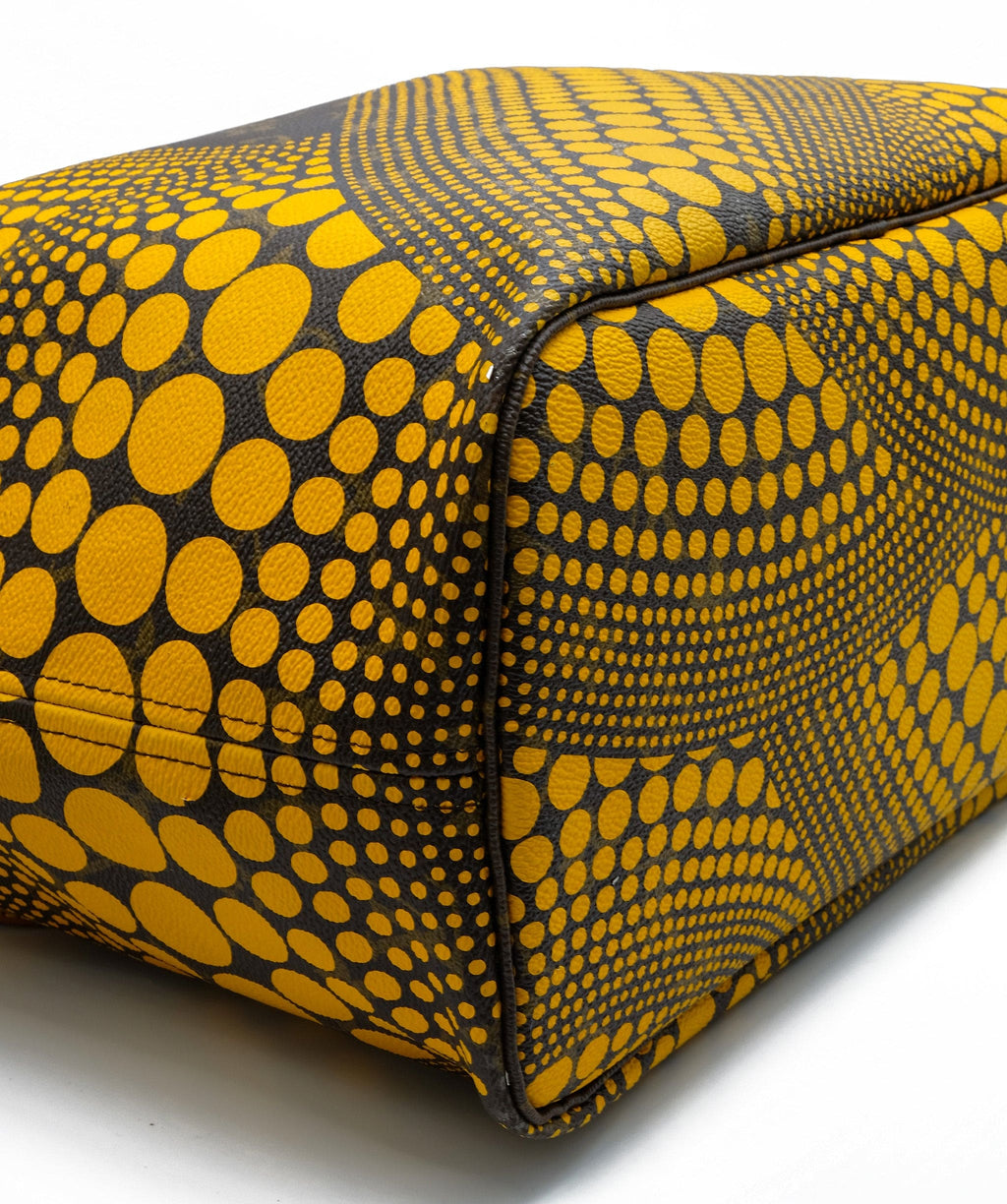 Louis Vuitton Yayoi Kusama Monogram Neverfull MM Tote Bag Yellow