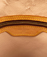 Louis Vuitton Louis Vuitton monogram bucket bag GM AJL0050
