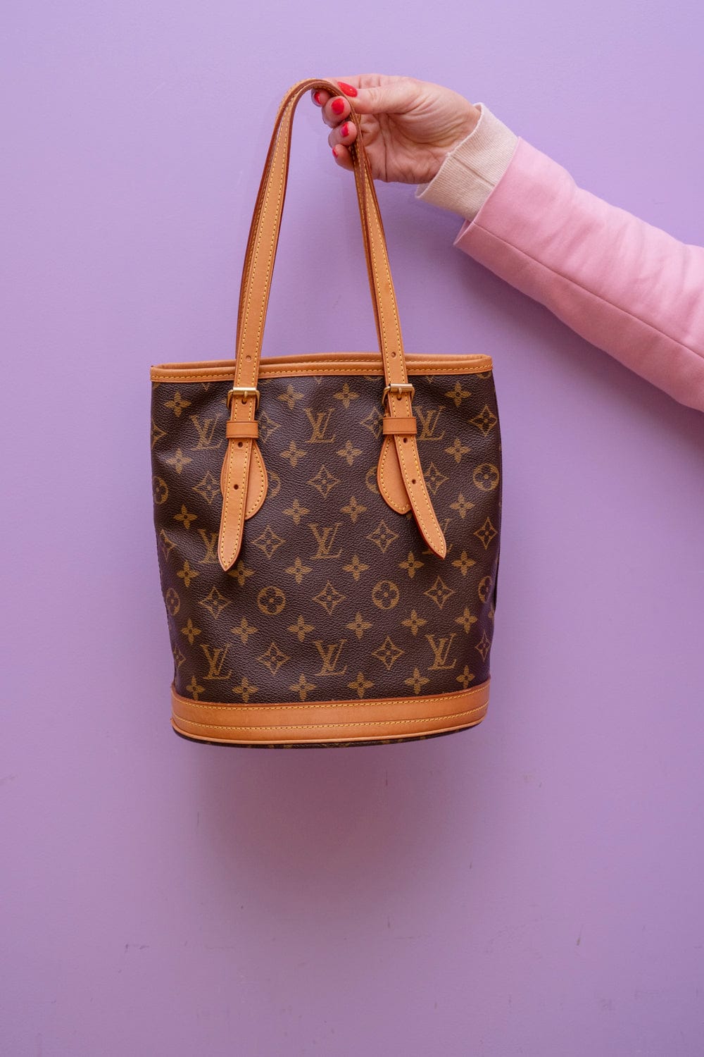 Louis Vuitton, Bags, Authentic Louis Vuitton Bucket Bag