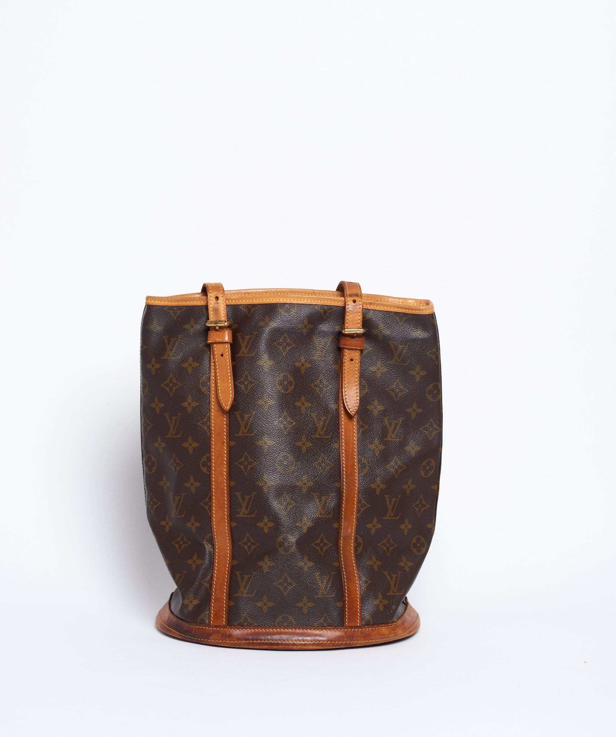 louis Vuitton LOUIS VUITTON Monogram Bucket GM Shoulder Bag DK2038