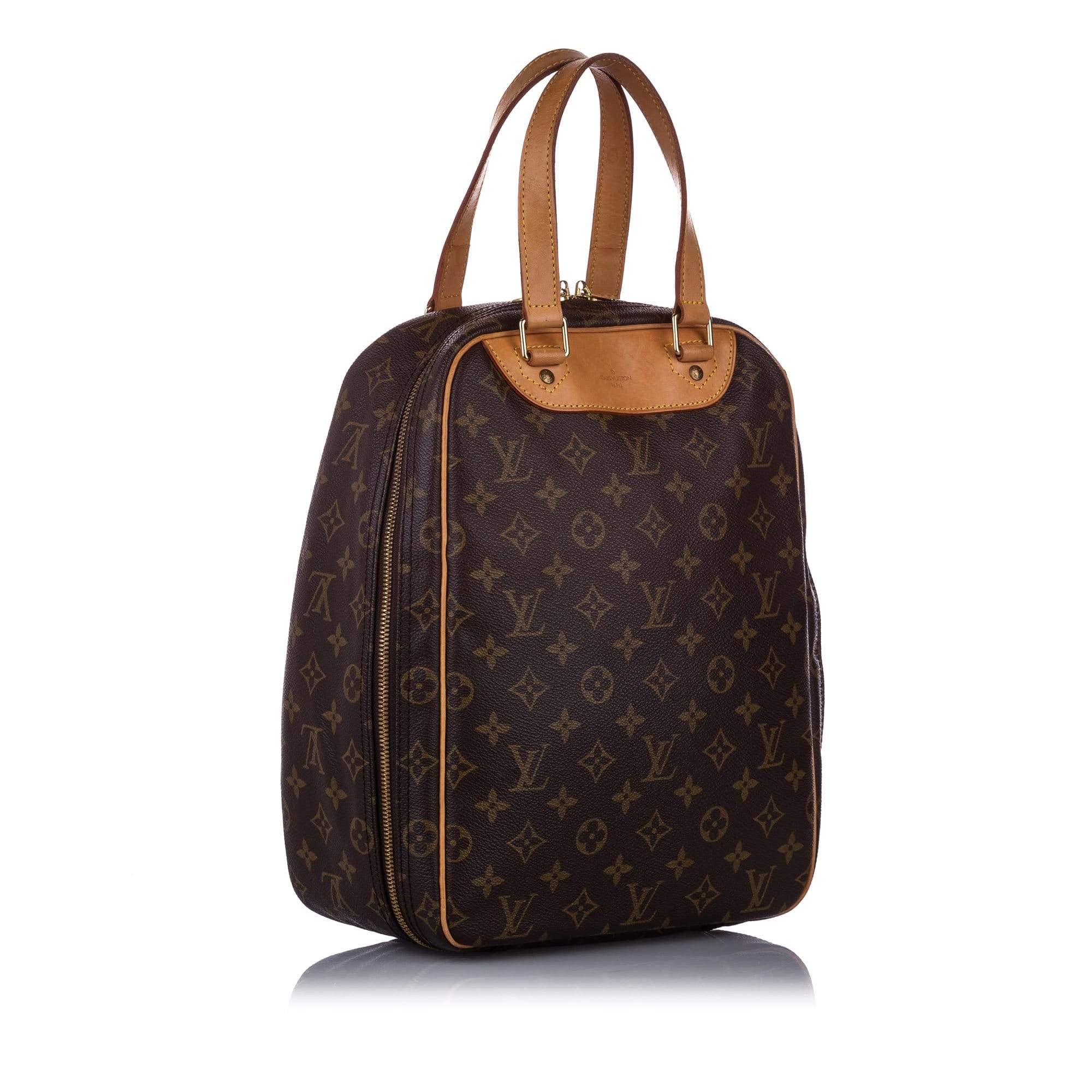 Louis Vuitton Louis Vuitton Monogram Excursion AWC1016