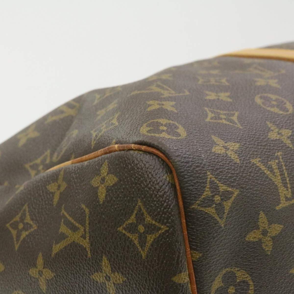 Louis Vuitton Louis Vuitton Monogram Keepall 50 Bag MW2229