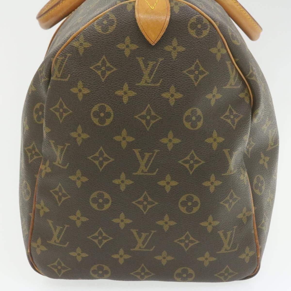 Louis Vuitton Louis Vuitton Monogram Keepall 50 Bag MW2229