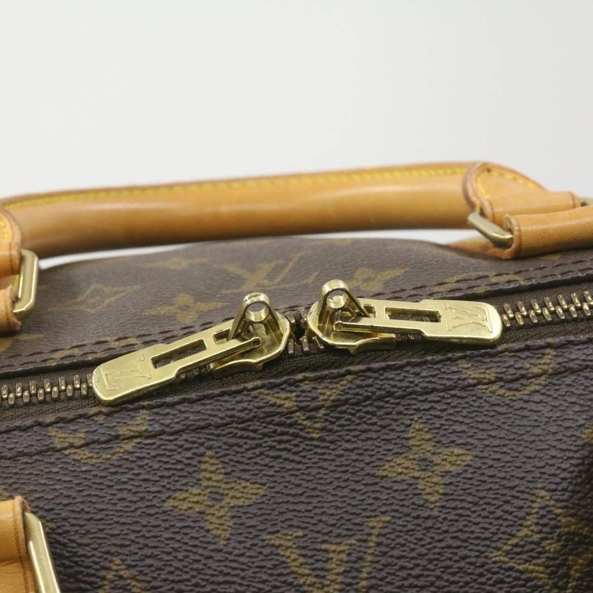 Louis Vuitton Louis Vuitton Monogram Keepall Bandouliere 55 MW2222