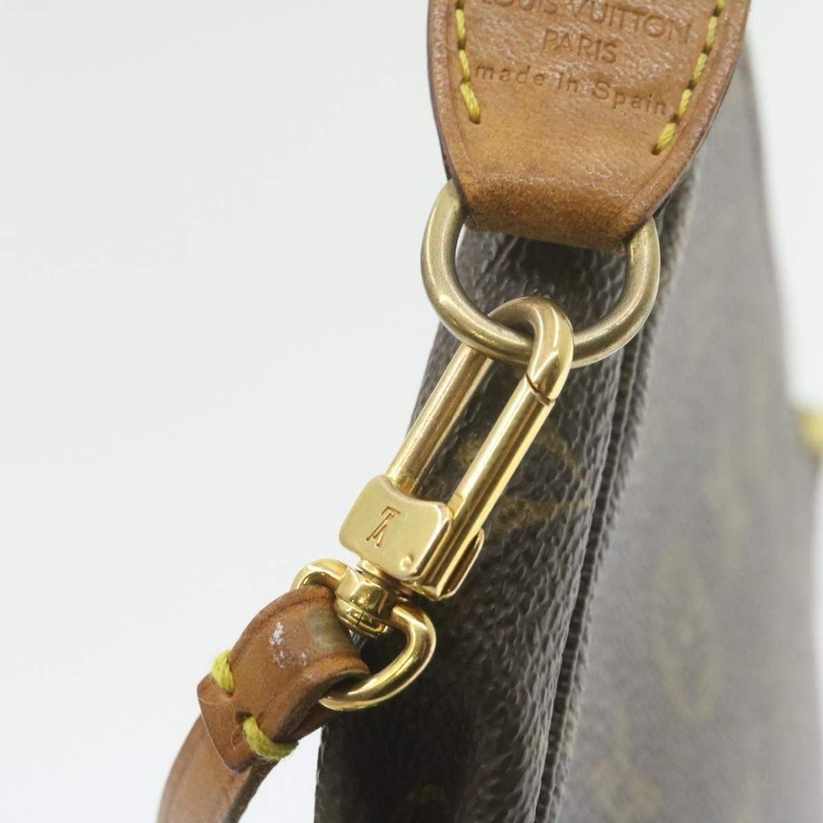 Louis Vuitton Louis Vuitton Monogram Pochette Accessoires MW2216