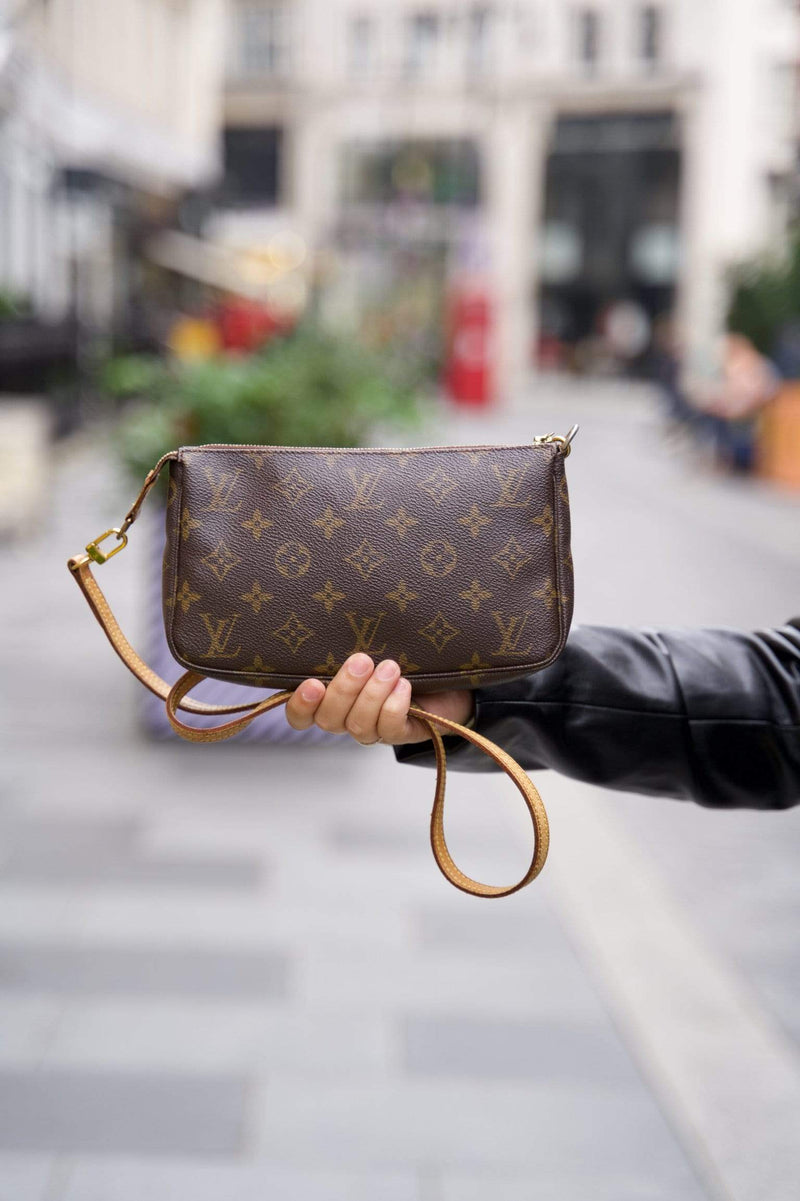 Louis Vuitton Long Strap Crossbody Monogram Pochette Accessoires Bag
