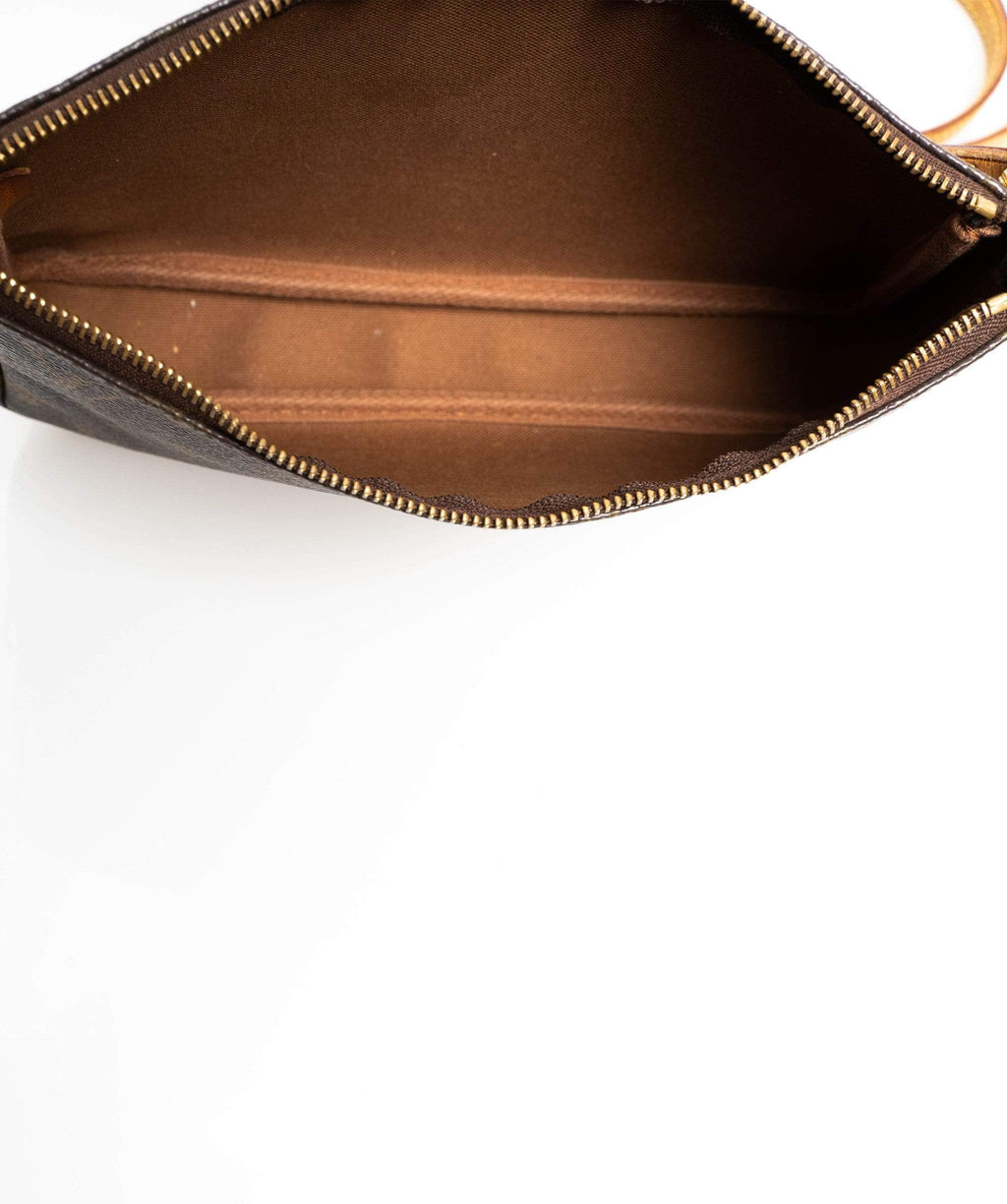 Louis Vuitton Monogram Pochette with Long Strap - AWL1709 – LuxuryPromise
