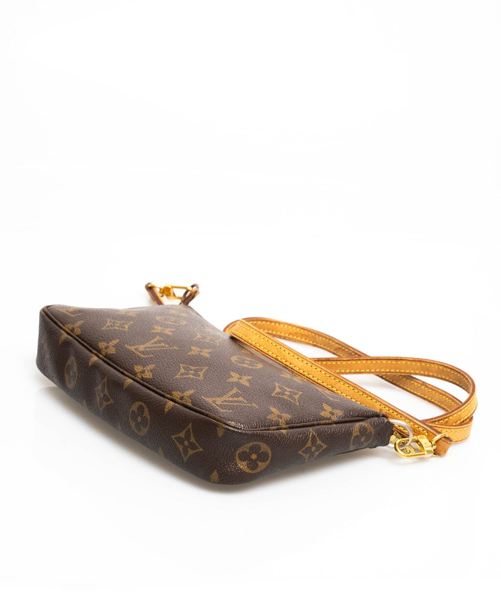 Louis Vuitton Pochette Shoulder bag 371499