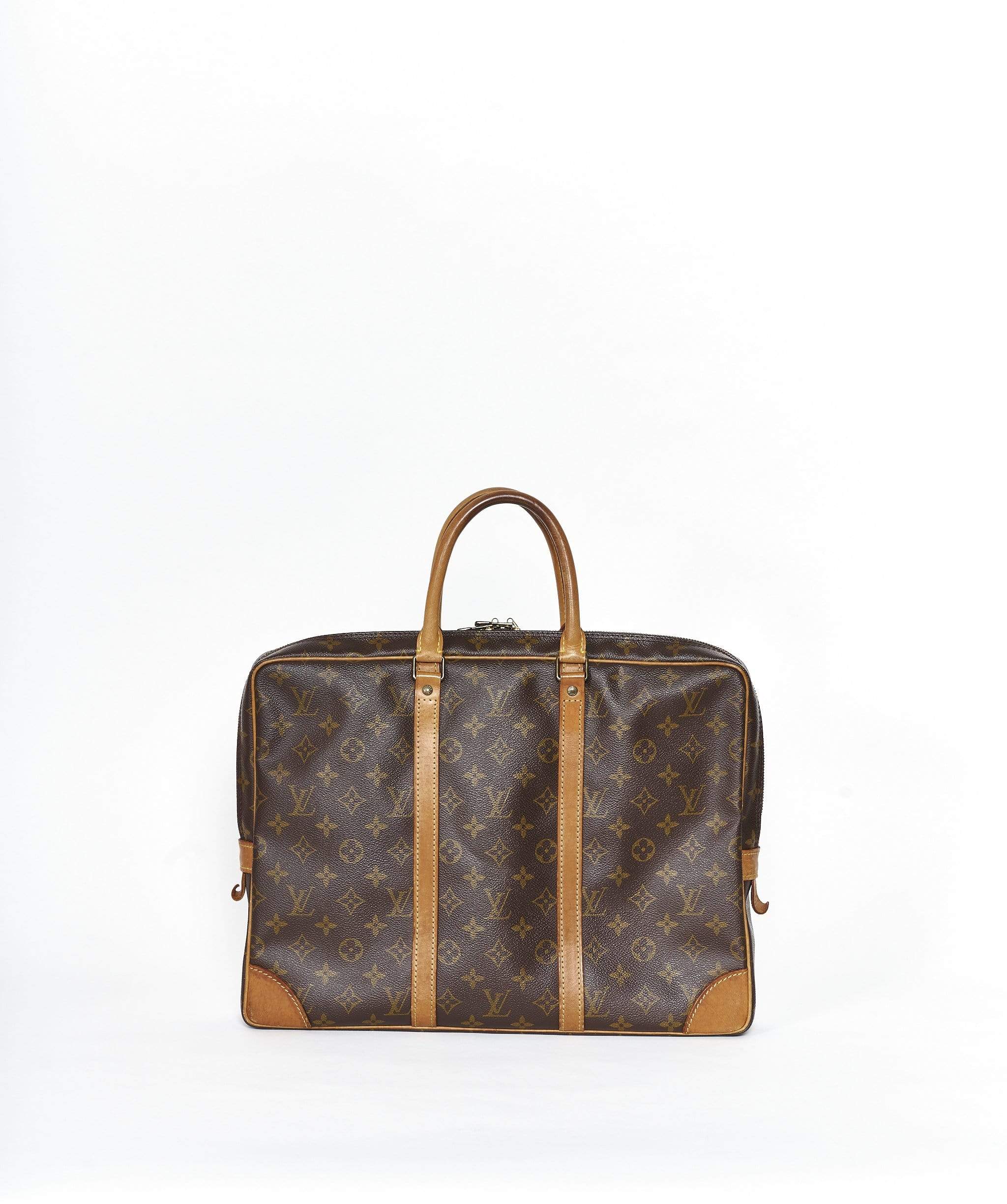 Louis Vuitton LOUIS VUITTON Monogram Porte Documents Voyage Hand Bag 9001 VI