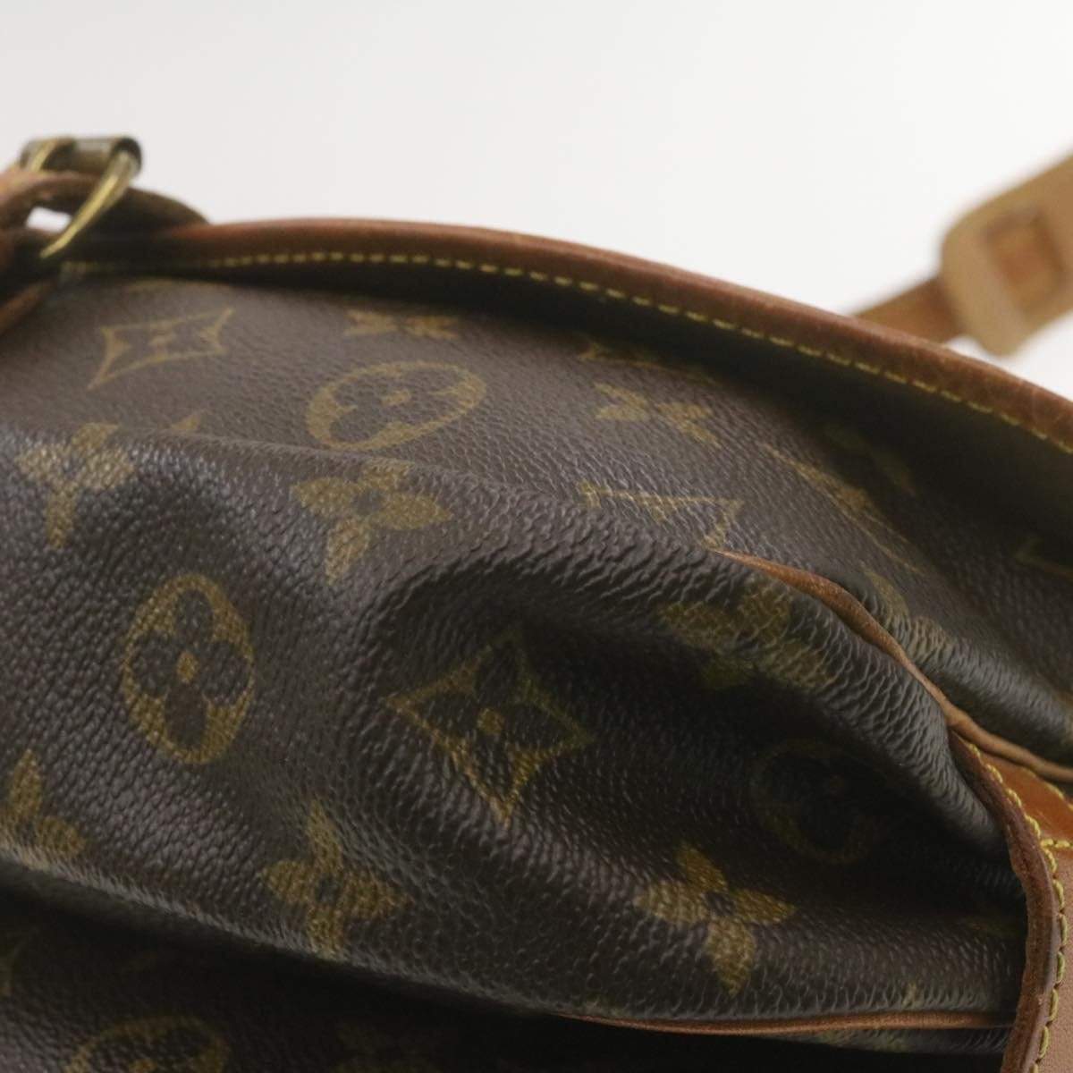 Louis Vuitton Louis Vuitton Monogram Saumur 30