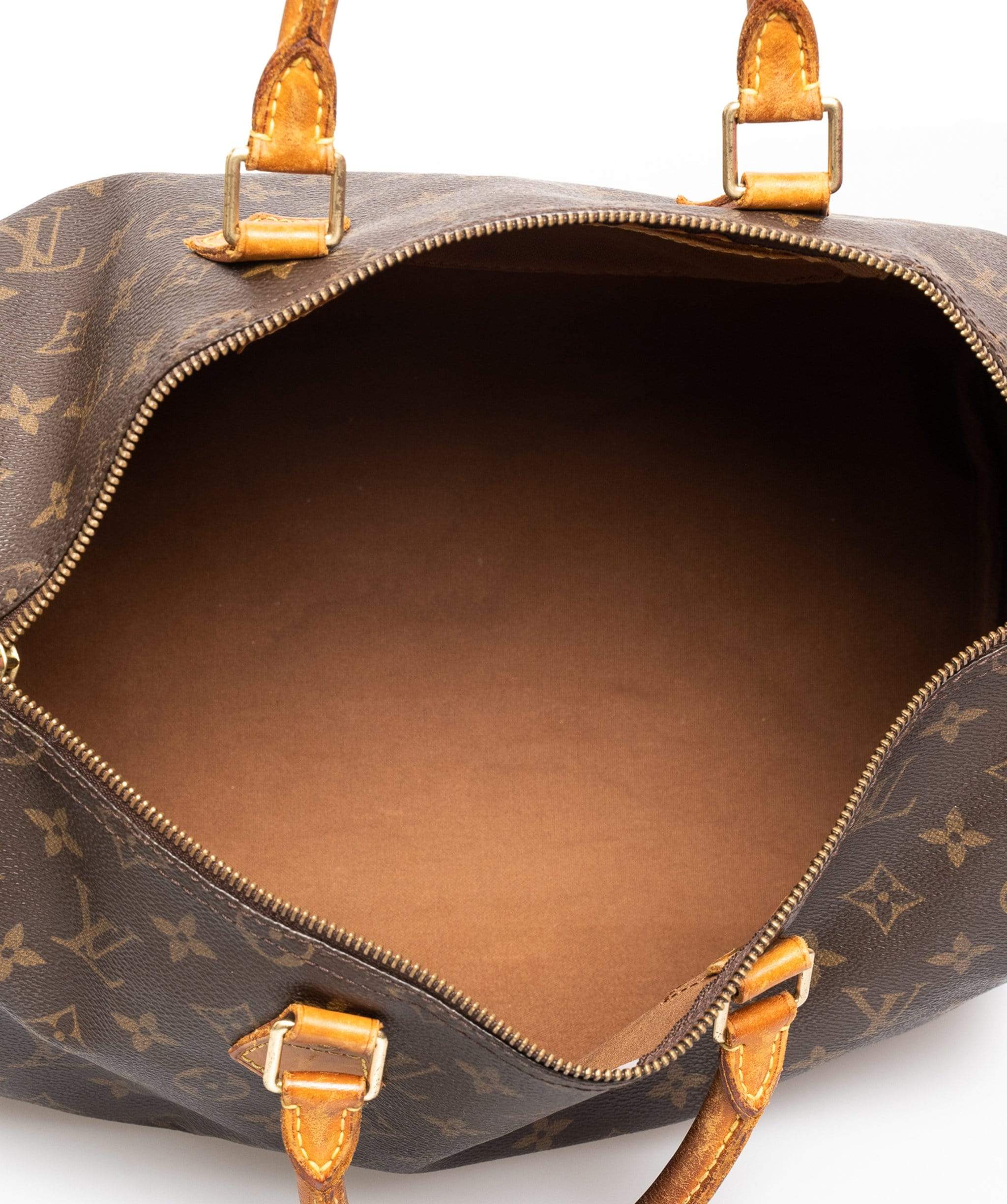 Louis Vuitton Louis Vuitton Monogram Speedy 35 Bag - AWL1641