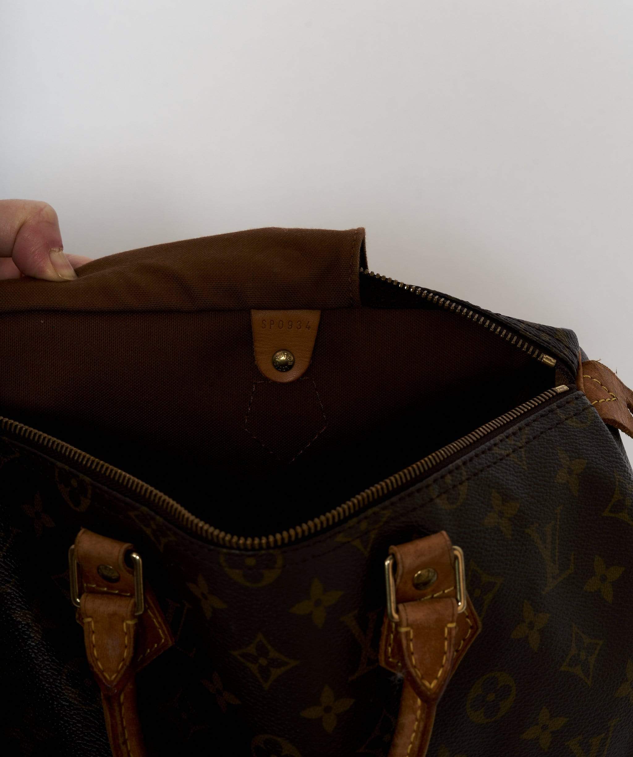 Louis Vuitton Louis Vuitton Monogram Speedy 35 SP0934