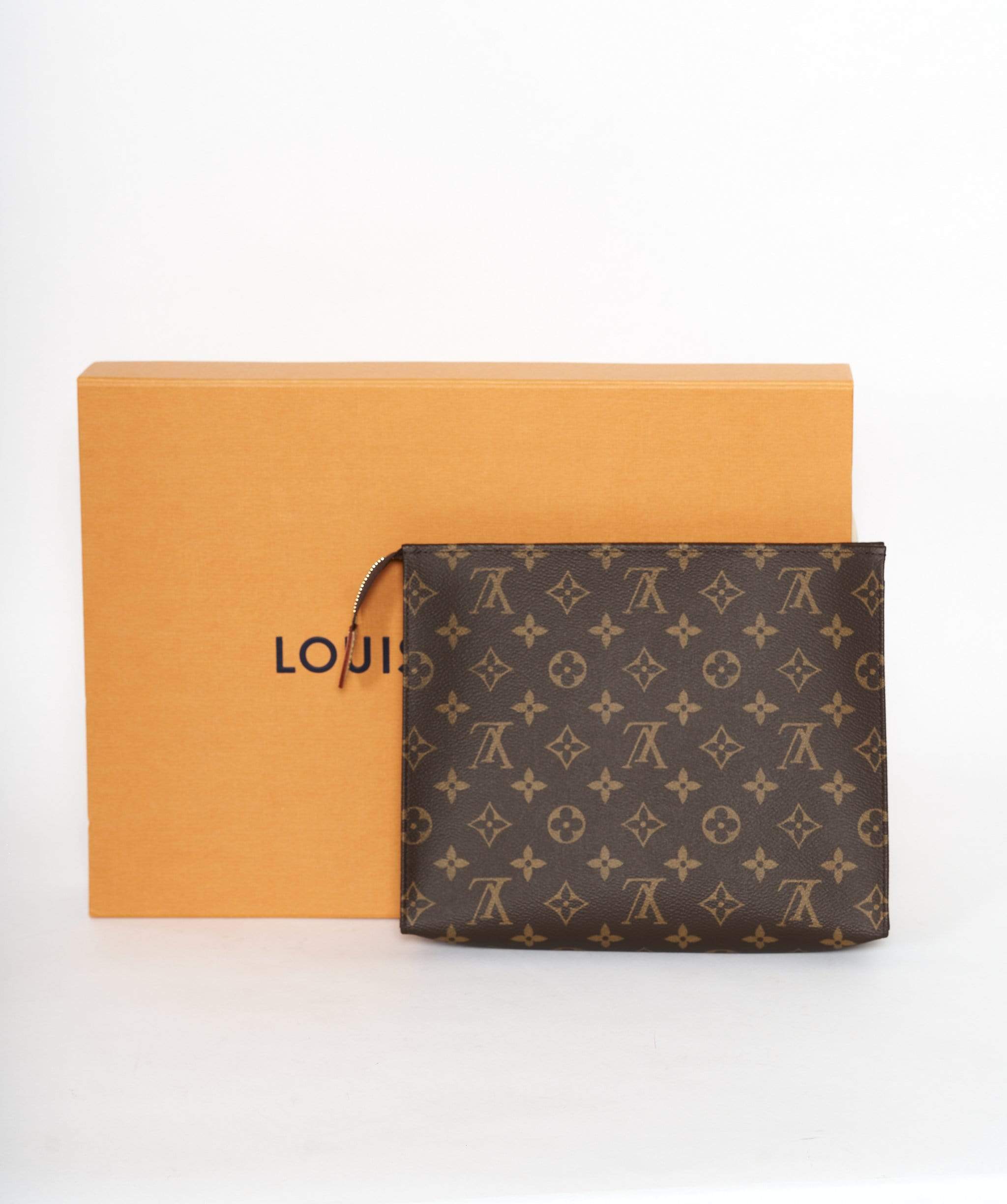 Louis Vuitton Louis Vuitton Monogram Toiletry Pouch 26