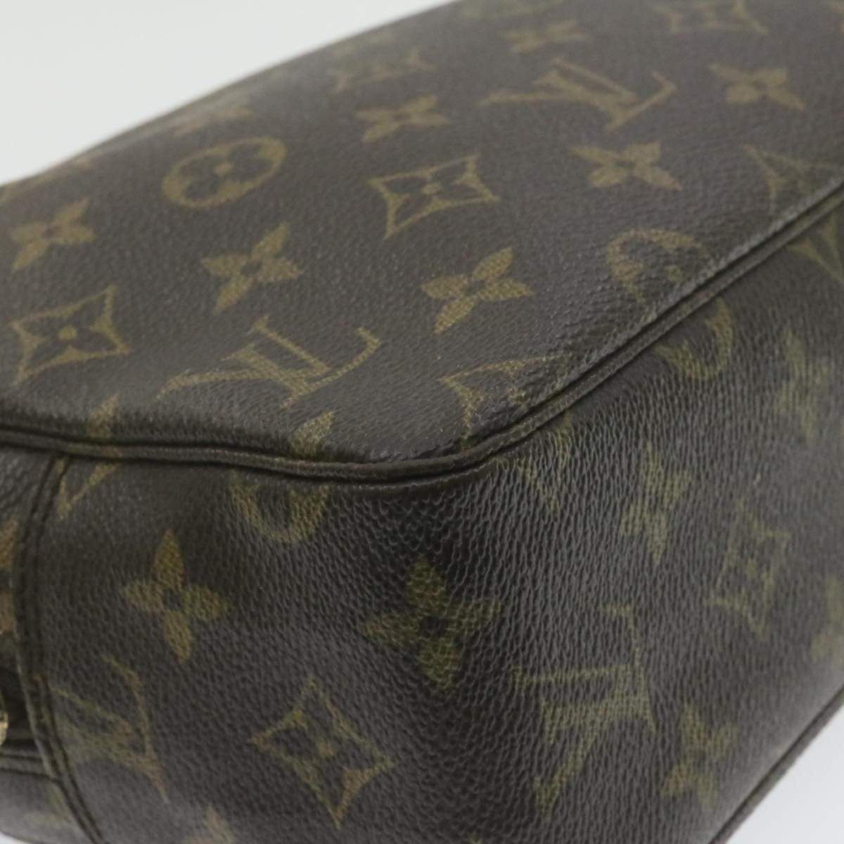 Louis Vuitton LOUIS VUITTON Monogram Trousse Toilette 28 Clutch Bag MW2192