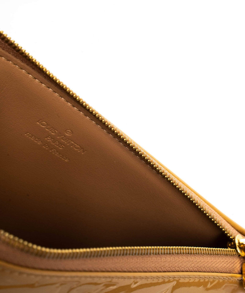 Louis Vuitton LOUIS VUITTON Monogram Vernis Lexington Noisette Pochette Bag - AWL1638