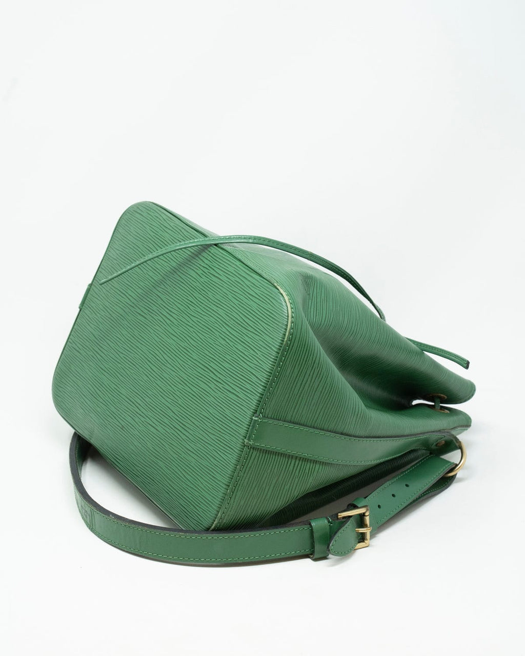 LOUIS VUITTON Epi Petit Noe Shoulder Bag Green M44104 LV Auth ep1280  Leather ref.1032439 - Joli Closet