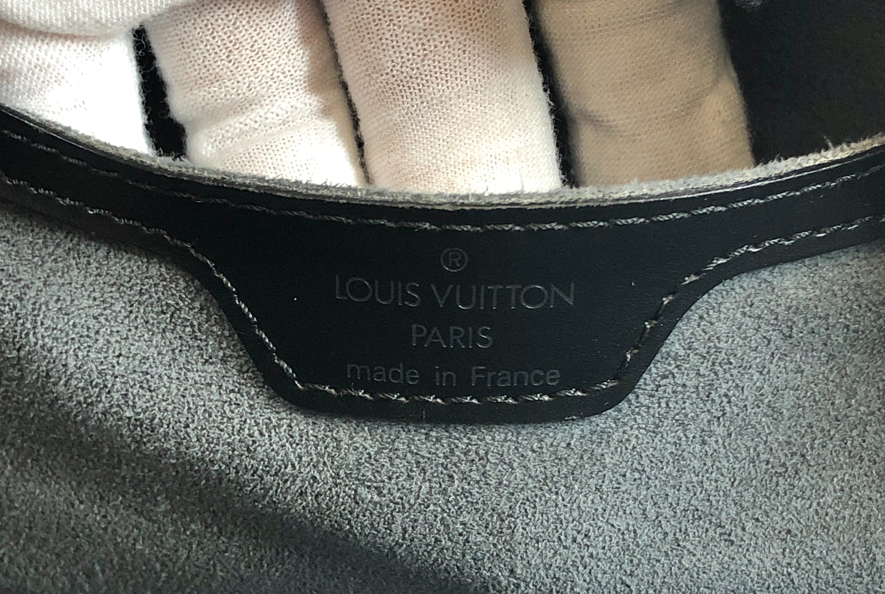 Louis Vuitton Louis Vuitton Soufflot Epi Pouch Black ASL2928