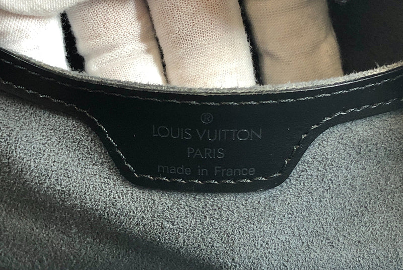 Louis Vuitton Soufflot Epi Pouch Black ASL2928 – LuxuryPromise