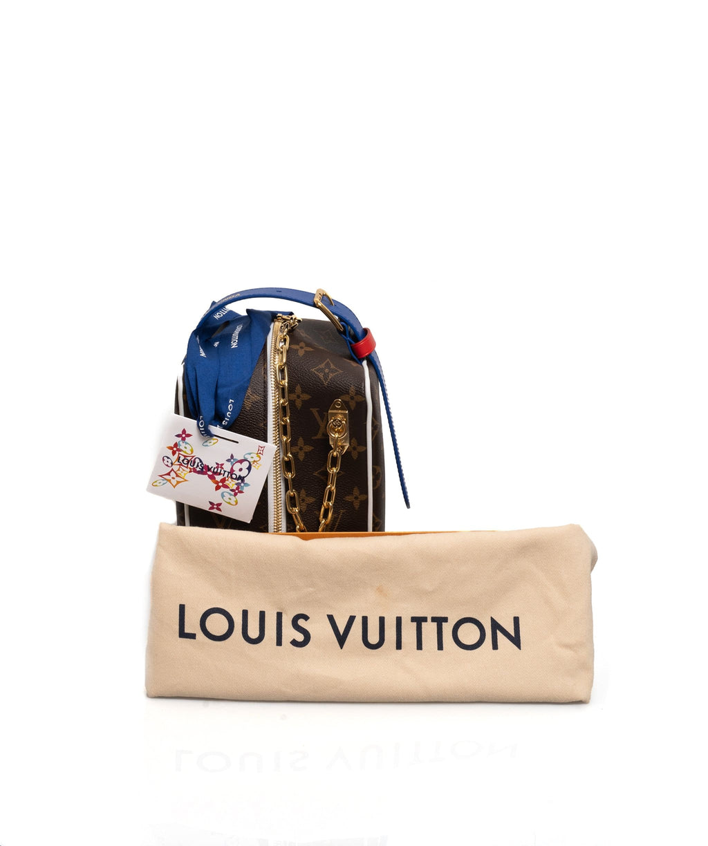 Dopp kit cloakroom cloth satchel Louis Vuitton X NBA Brown in Cloth -  36412657