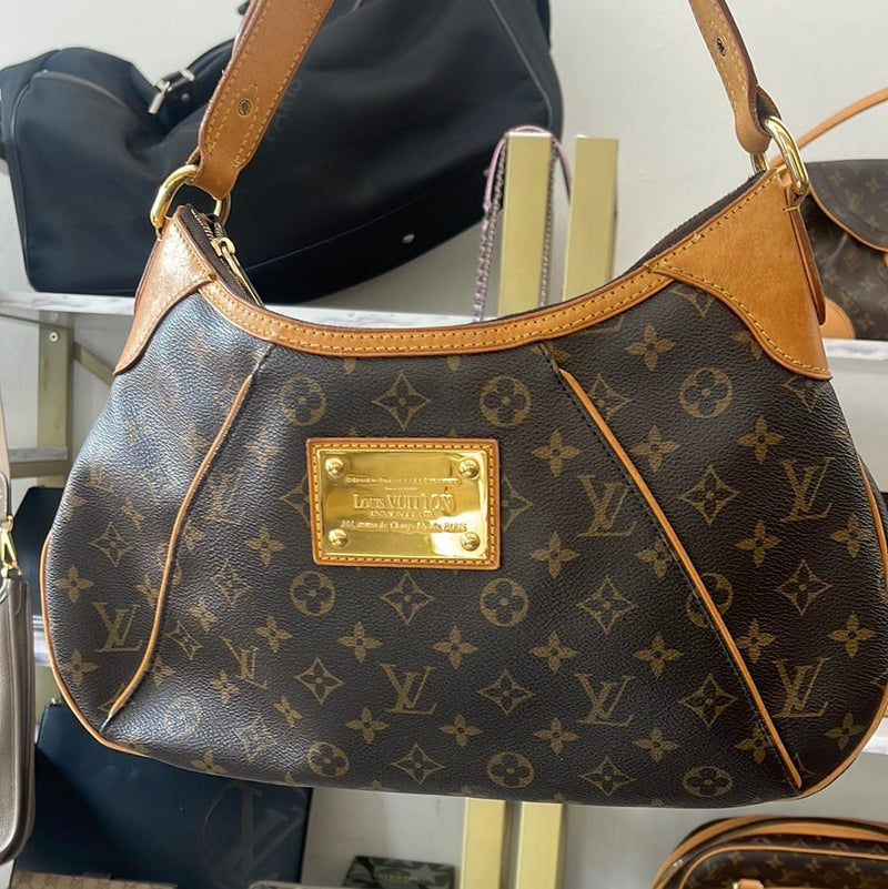 Louis Vuitton Thames PM Monogrammed Handbag 100% Auth… - Gem