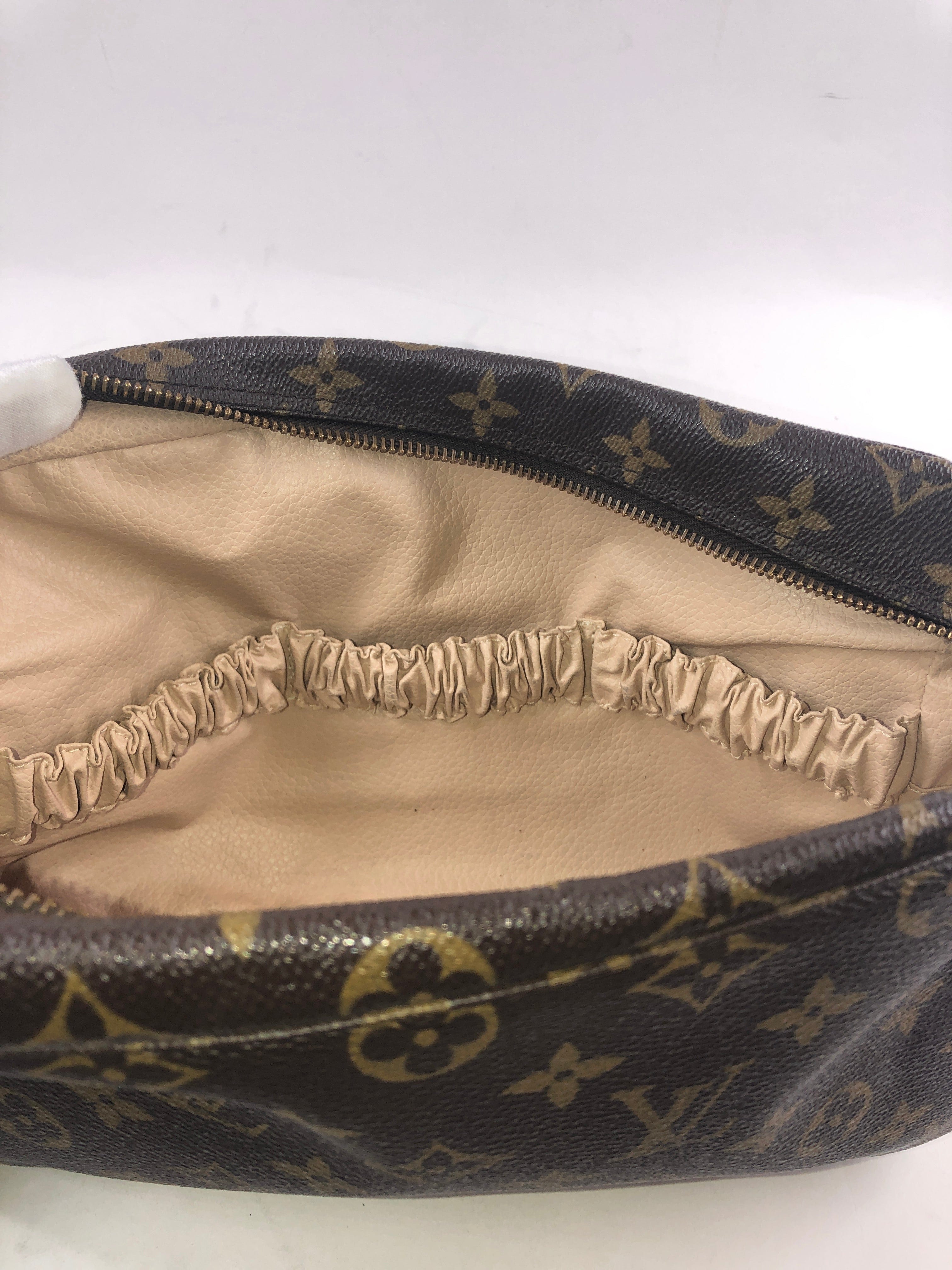 Louis Vuitton Vuitton Monogram Trousse Toilette 23 M47524 Pouch PXL1256