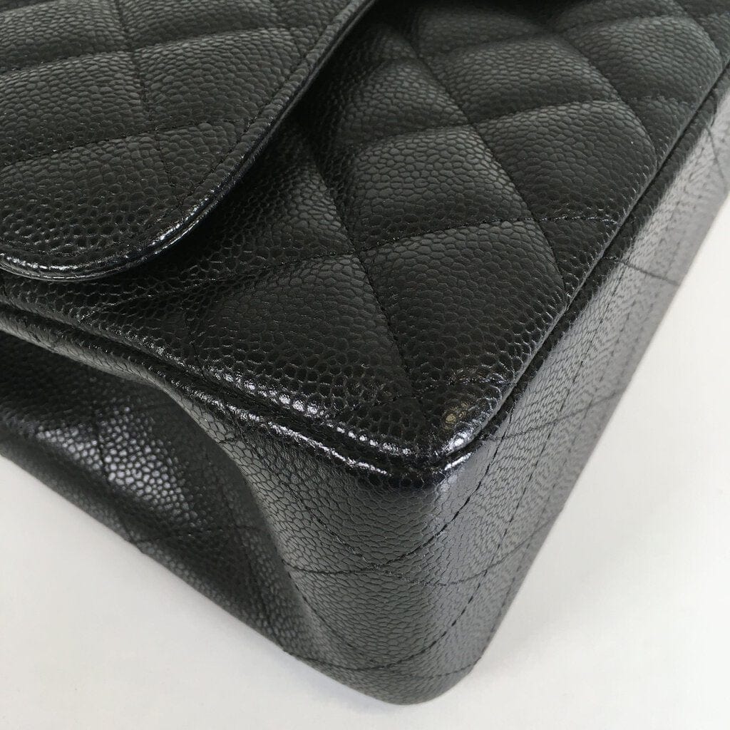 Luxe Du Jour Chanel Classic Jumbo Flap