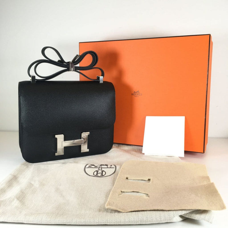 Hermes Gris Mouette Black Epsom Constance MM 24/25 Handbag - MAISON de LUXE