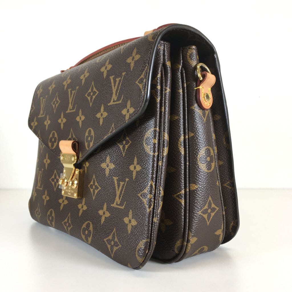 Luxe Du Jour Louis Vuitton Pochette Métis