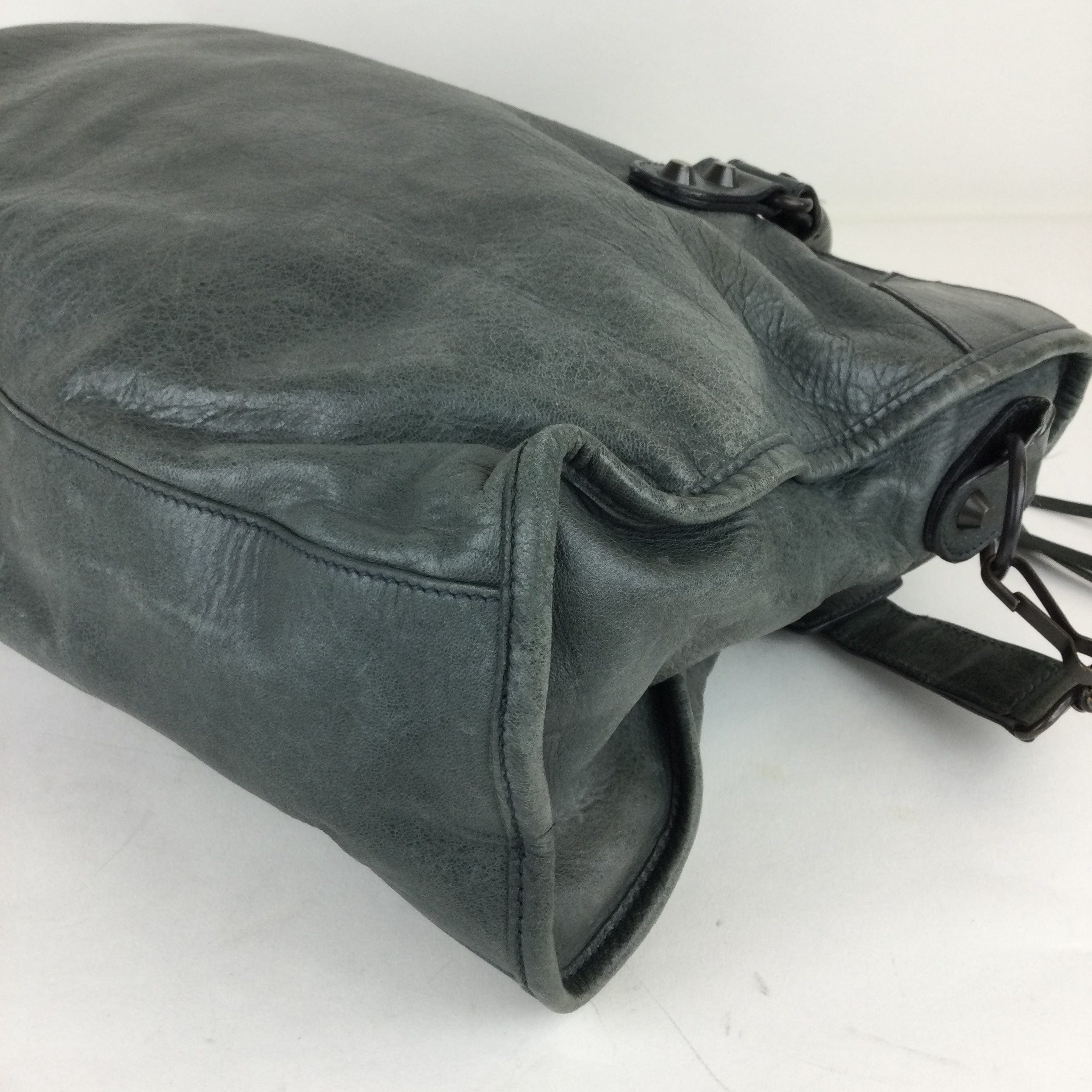 LuxuryPromise Balenciaga The City Leather 2way handbag Green 115748   With mirror