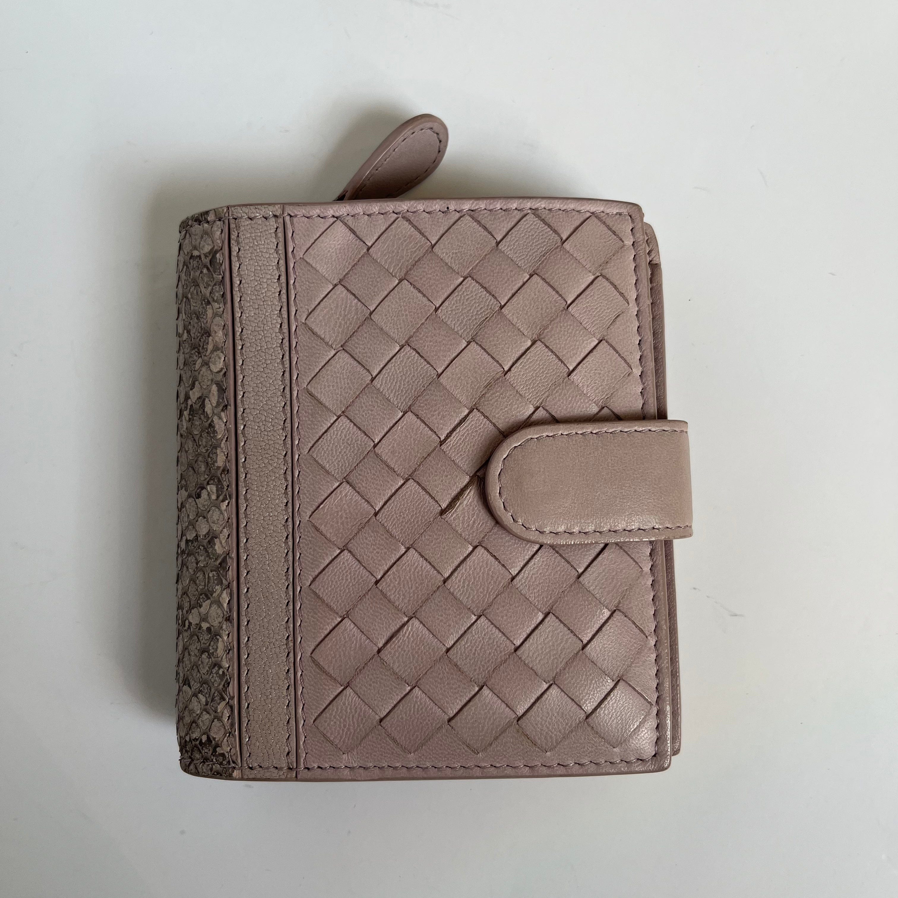 LuxuryPromise Bottega Veneta French Wallet