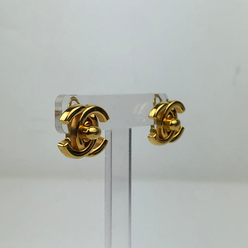 Buy [Pre-owned] CHANEL COCO MARK TURN LOCK EARRINGS - Gold metal  accessories - from Japan - Buy authentic Plus exclusive items from Japan