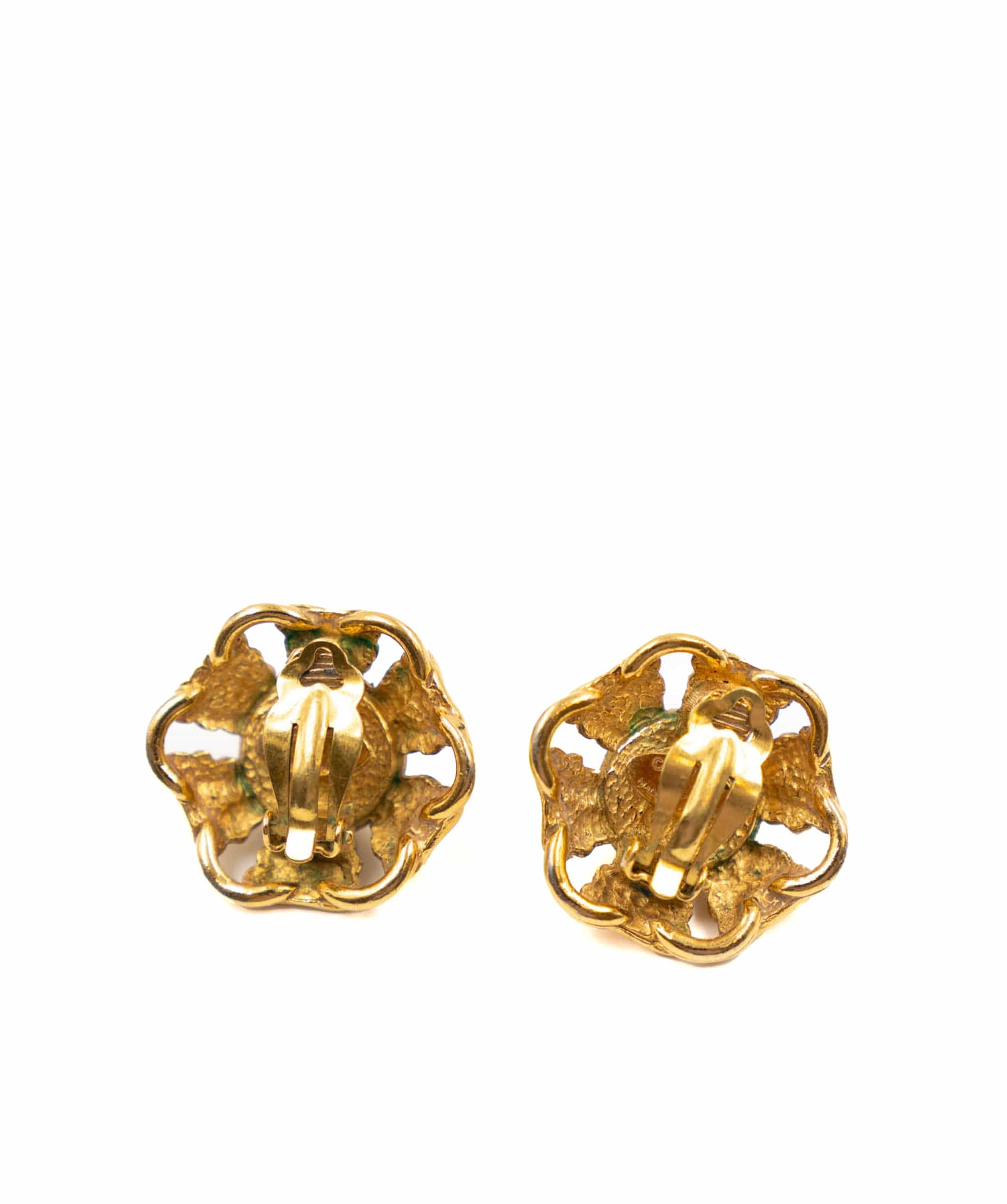LuxuryPromise Chanel glass white bead clip-on earrings ASLPR2