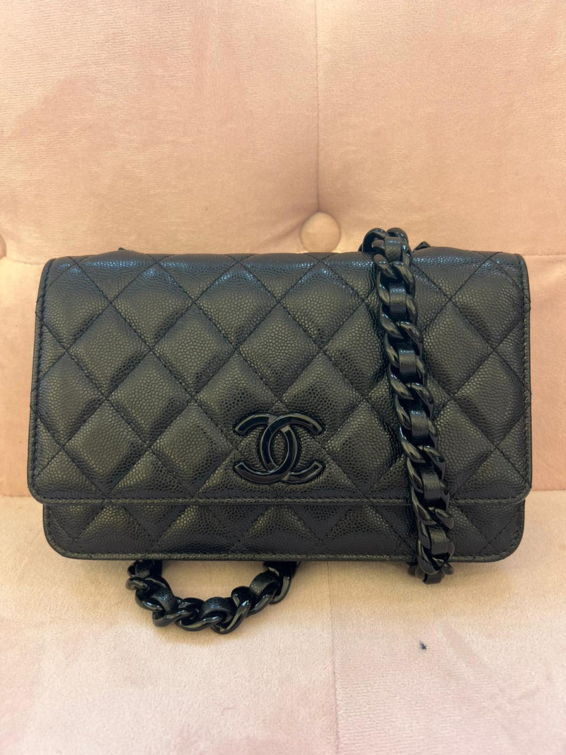 Chanel So Black Caviar Wallet On Chain (RARE) – LuxuryPromise