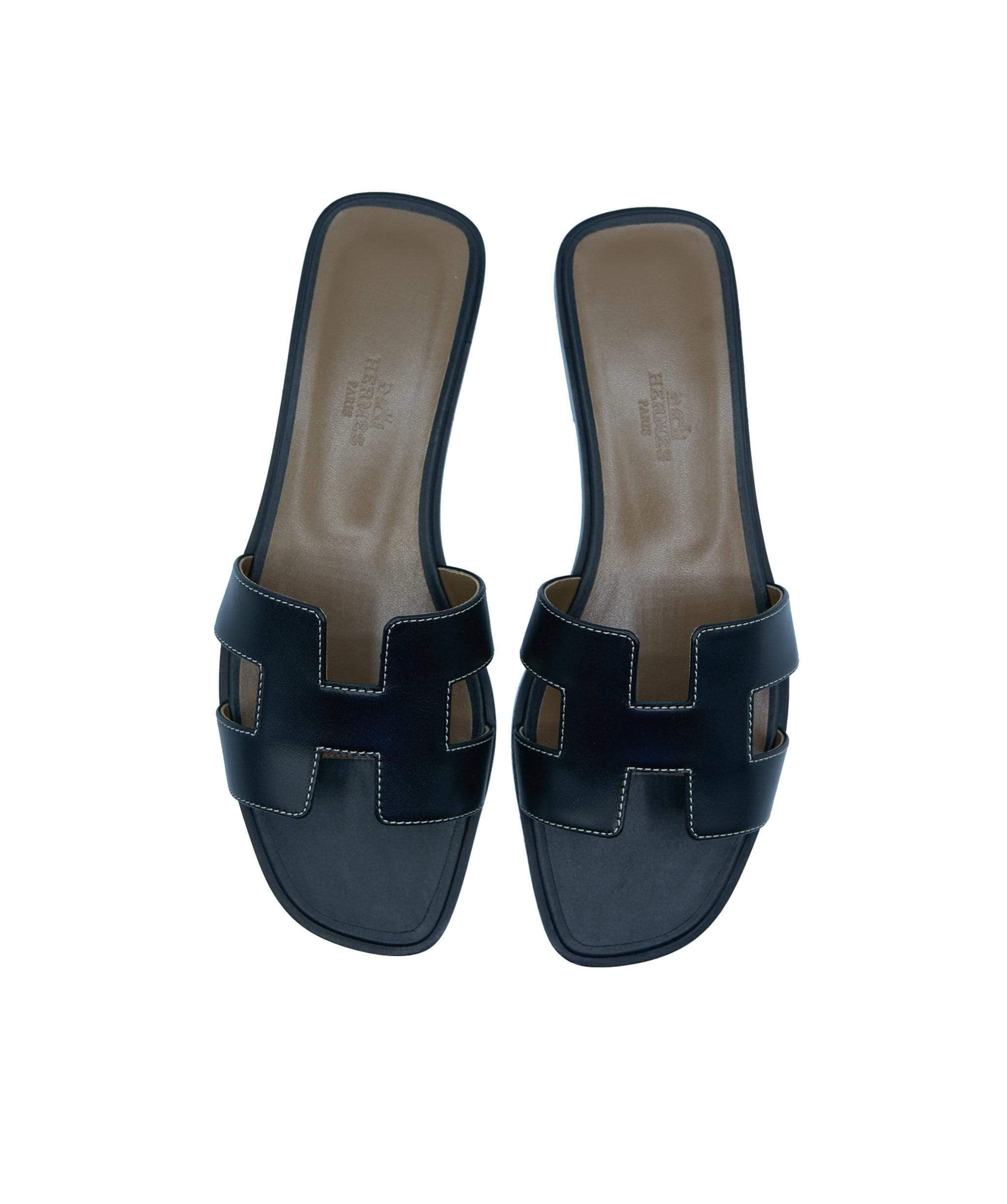 LuxuryPromise Hermes black oran sandals 37