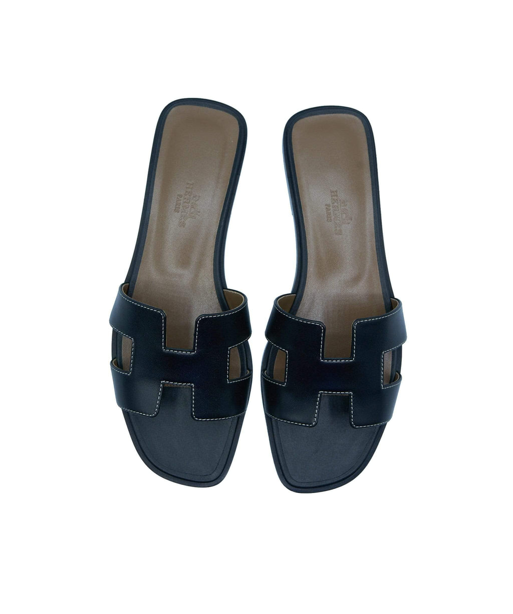 Hermes Chypre Sandal Black Calfskin Women's Shoes 40.5 / 10.5 | Mightychic