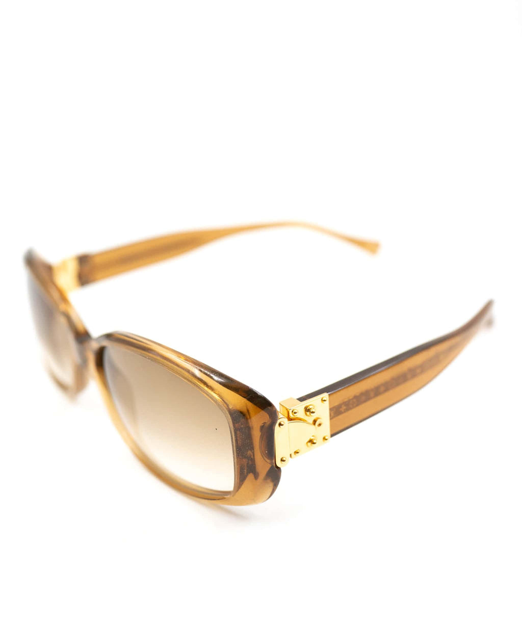 Louis Vuitton Sunglasses with Hard Case - AWL3677 – LuxuryPromise