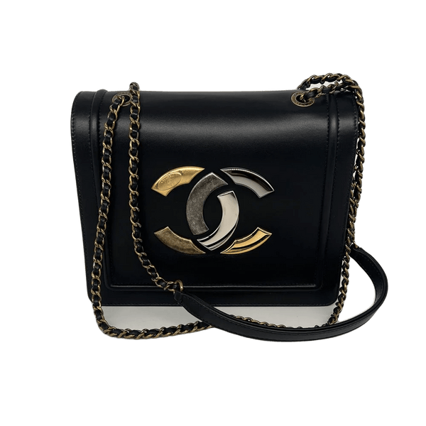 Chanel Bag Black Two Toned Flap bag – LuxuryPromise