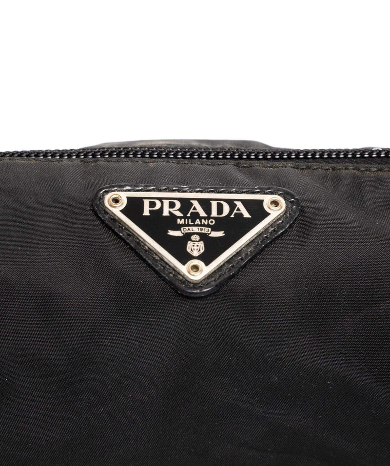 Prada vela small zip pouch clutch bag hot sale