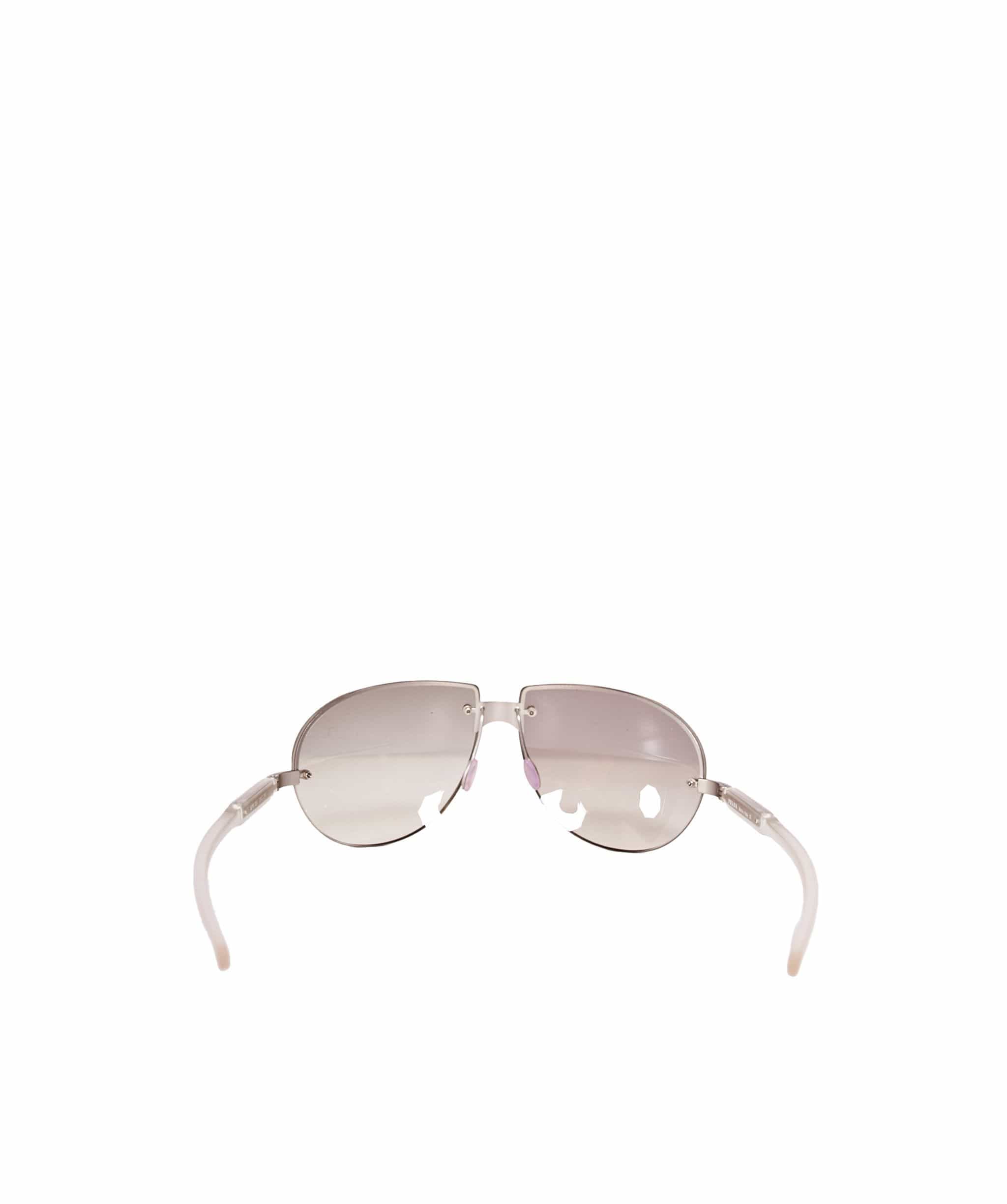 Prada Prada White Rimless Avaitor Sunglasses AWL1011