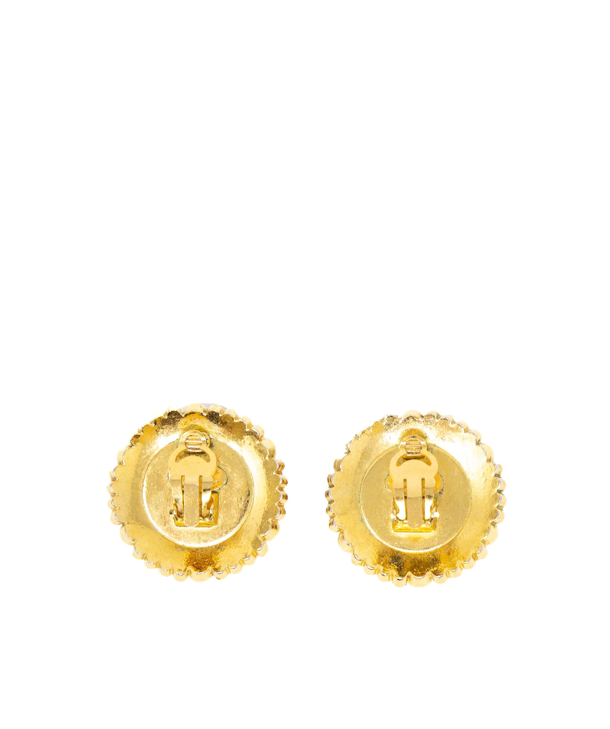 Prada Chanel Pearl and Gold Vintage Clip Earrings - AGL2070