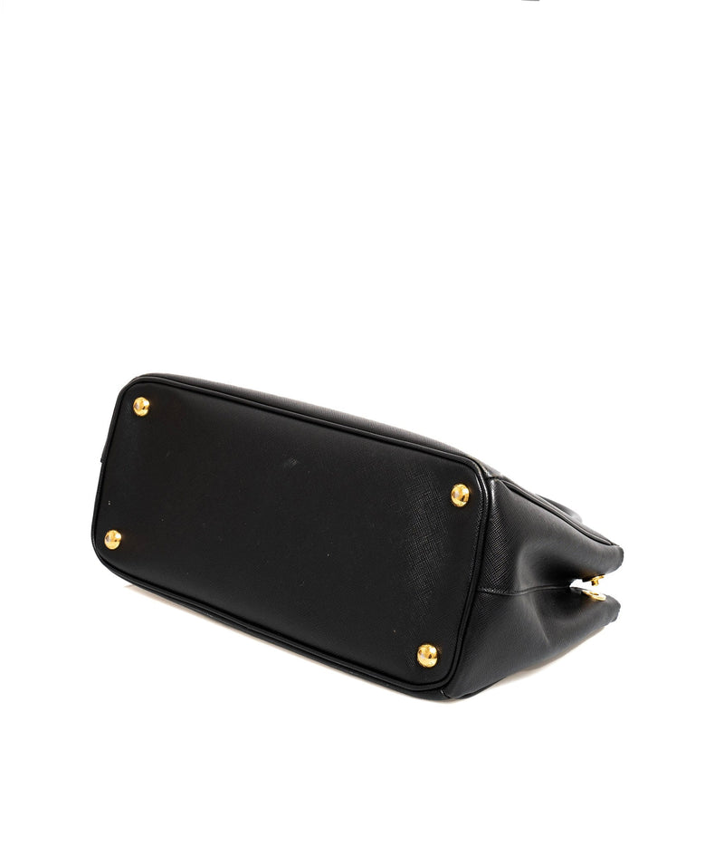 prada post-it case in black saffiano new