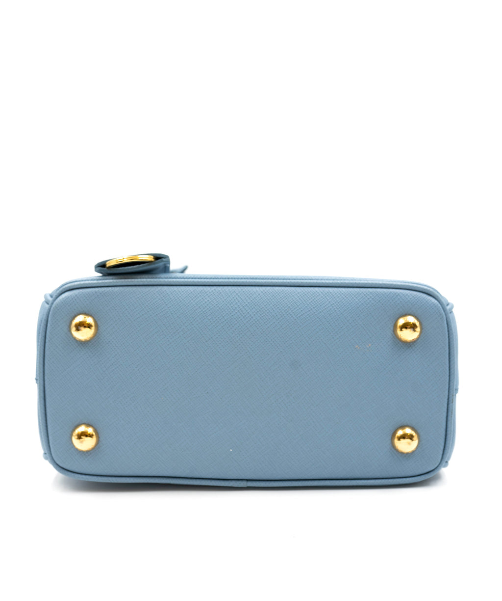 Prada - The Prada Galleria Bag in cobalt blue. Discover