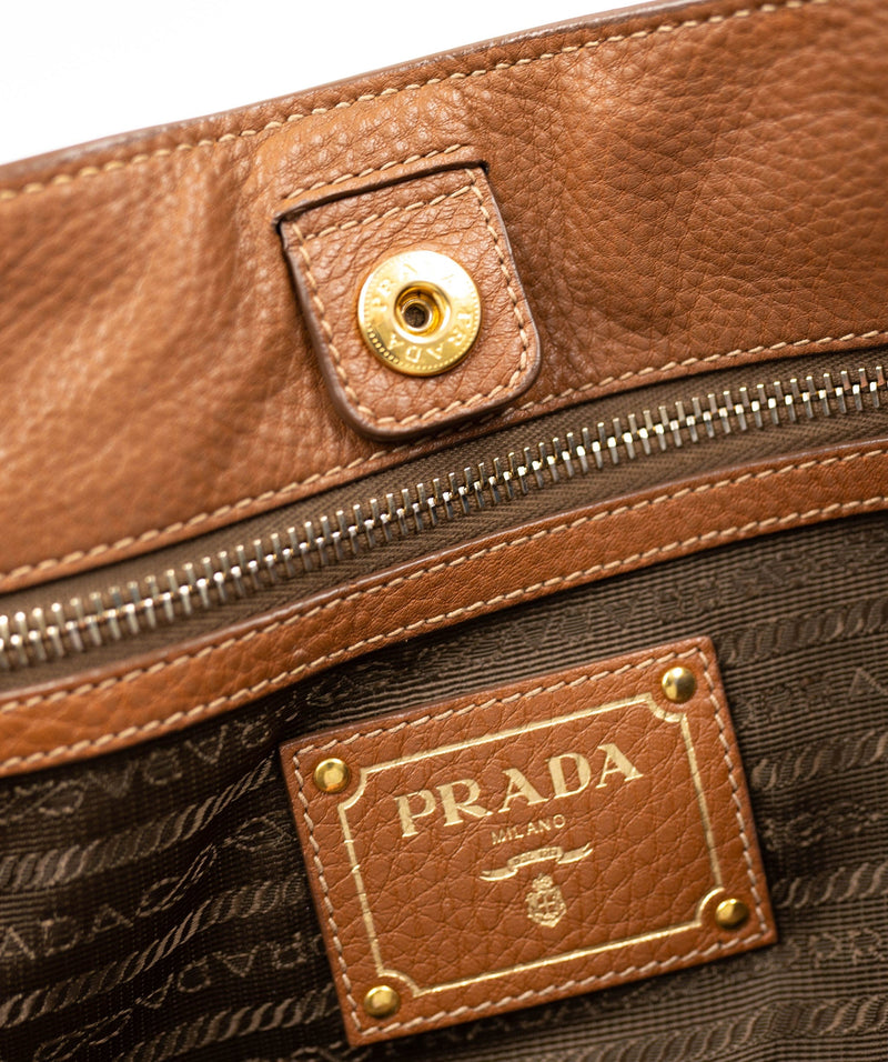 90s Authentic Vintage Pochette Prada/tote Bag Prada/beige Bag Leather/prada  Handbag/design Bag Prada/beige Pochette Prada - Etsy