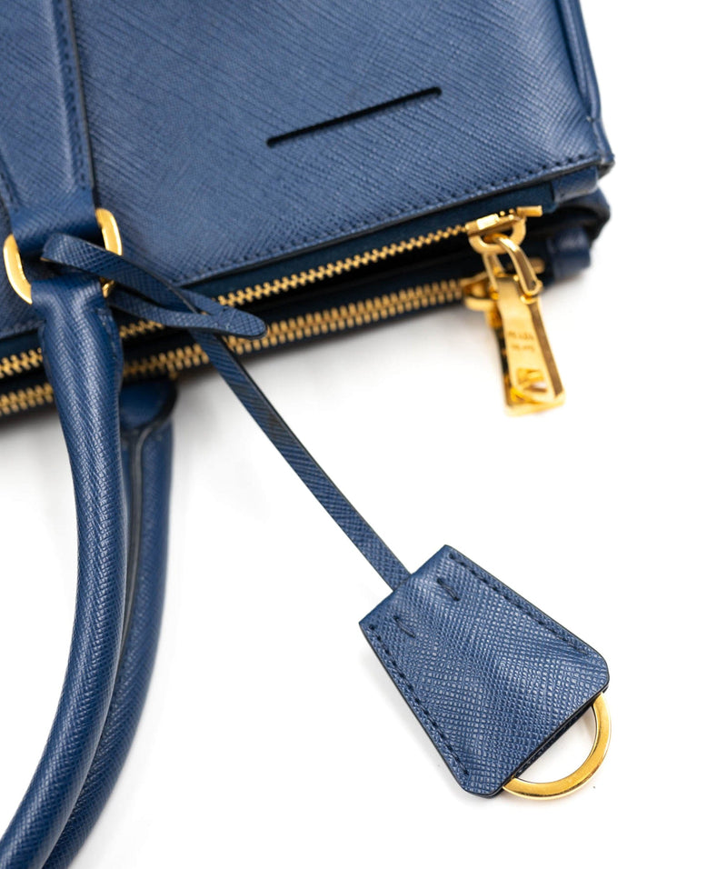 Galleria leather handbag Prada Blue in Leather - 29012231