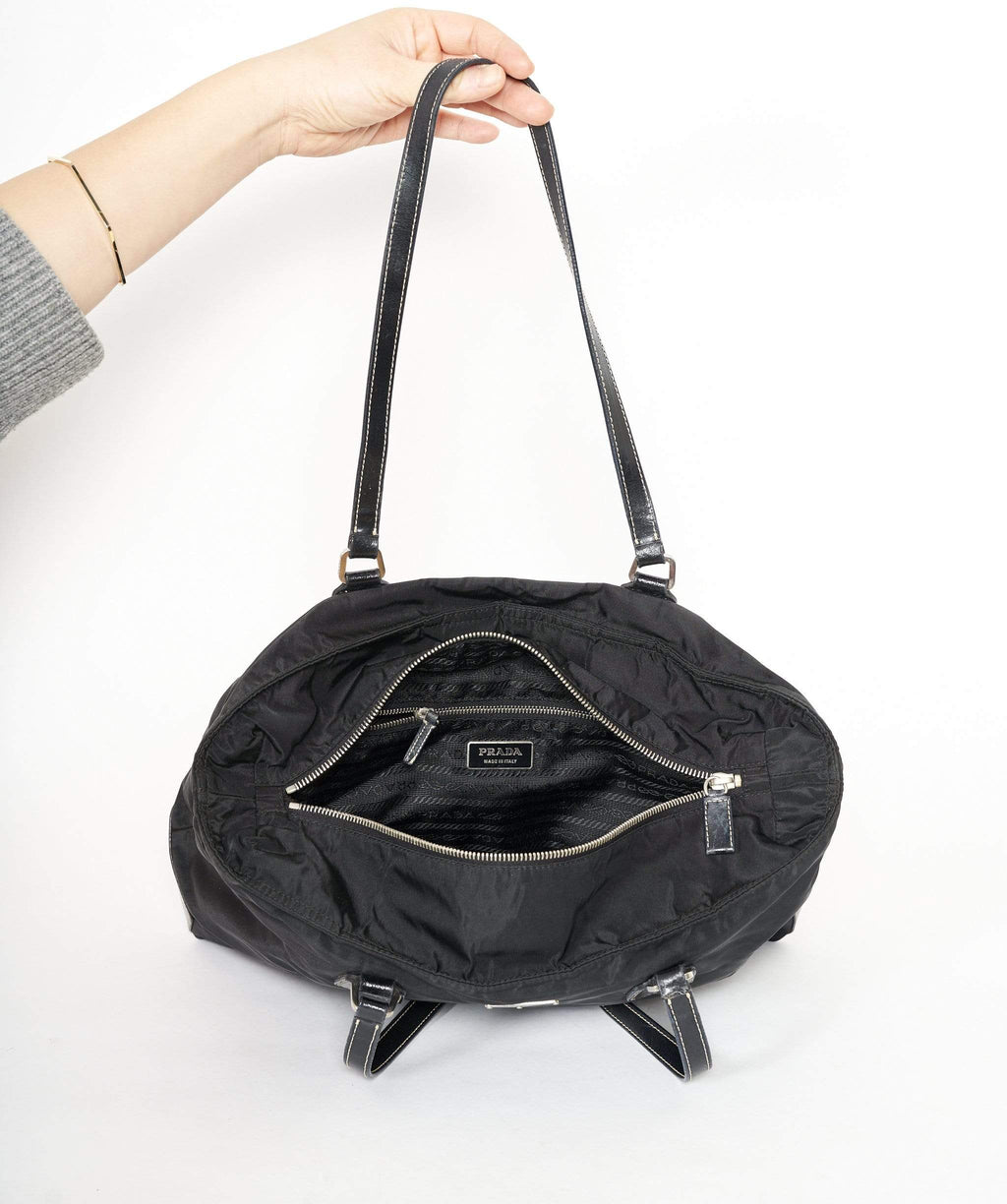 PRADA Black nylon Zipped Tote Bag with Leather Shoulder Strap – GHW