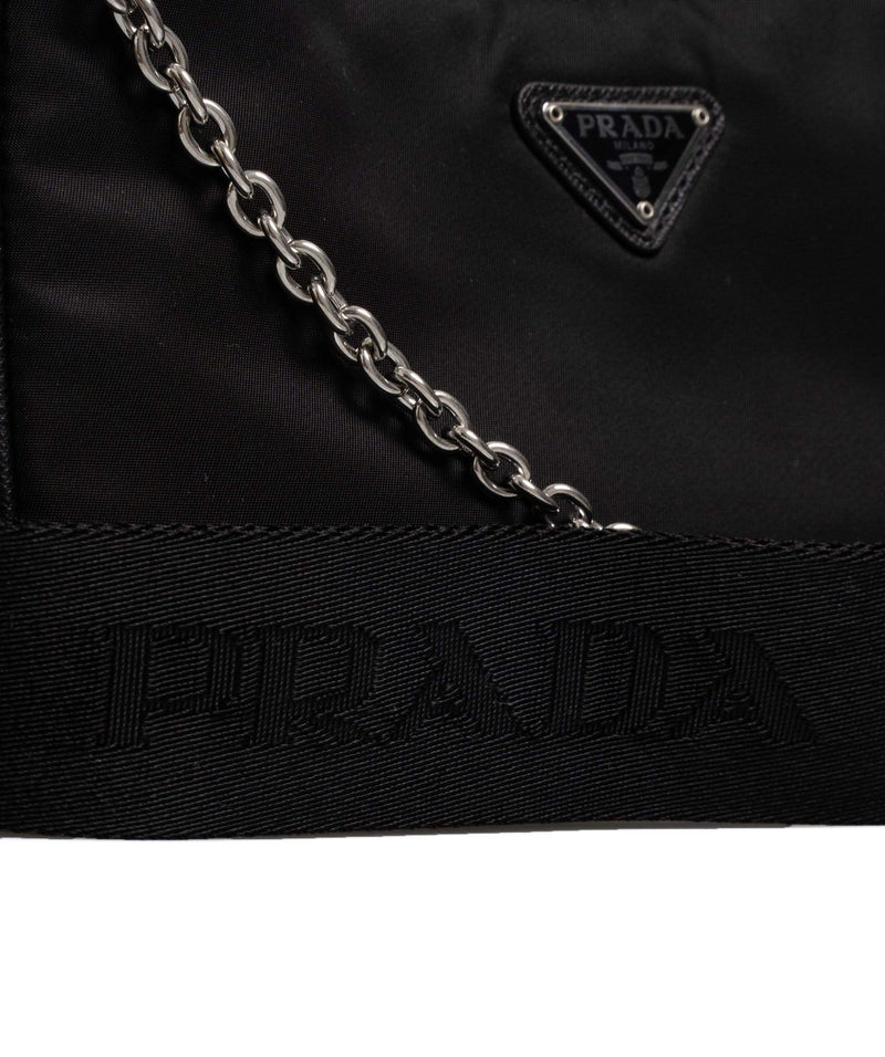 Prada Prada Re-edition 2005 Nylon bag - ADL1430