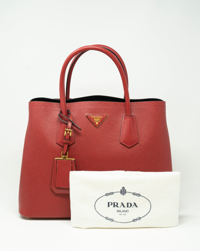 Your opportunity to get a Prada handbag for US$300 | Casa de Campo Living