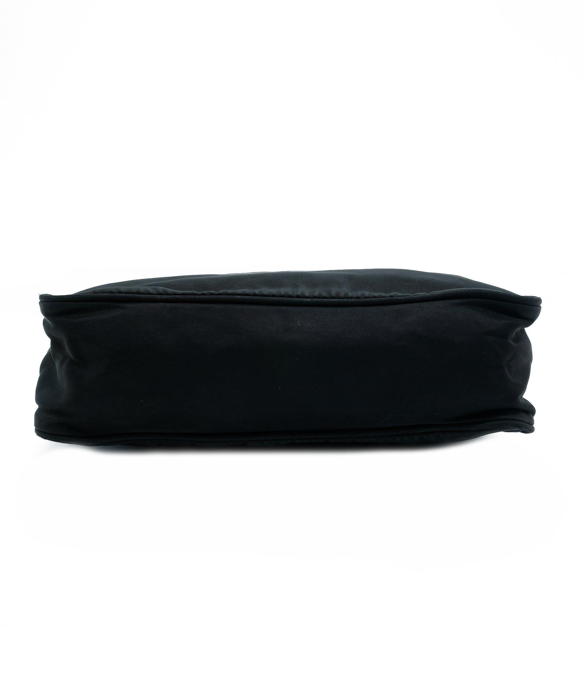 Prada Prada Shoulder Bag Nylon Black Auth 33855 AWL4566