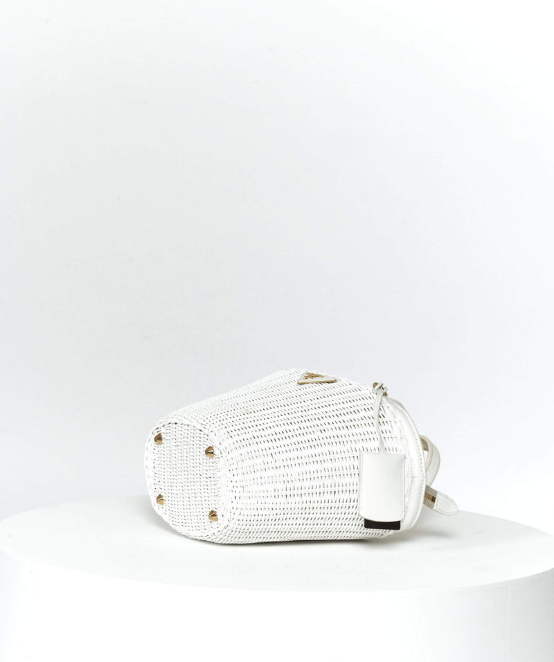 Prada bucket best sale bag white