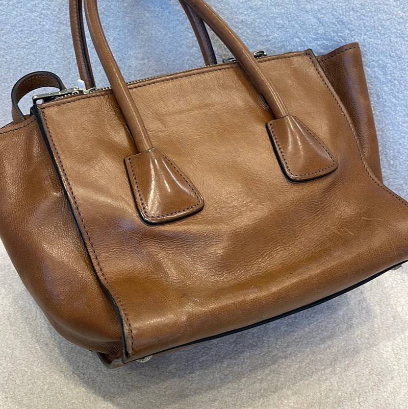 Prada Tan Twin Pocket Galleria Bag ALC0380 – LuxuryPromise